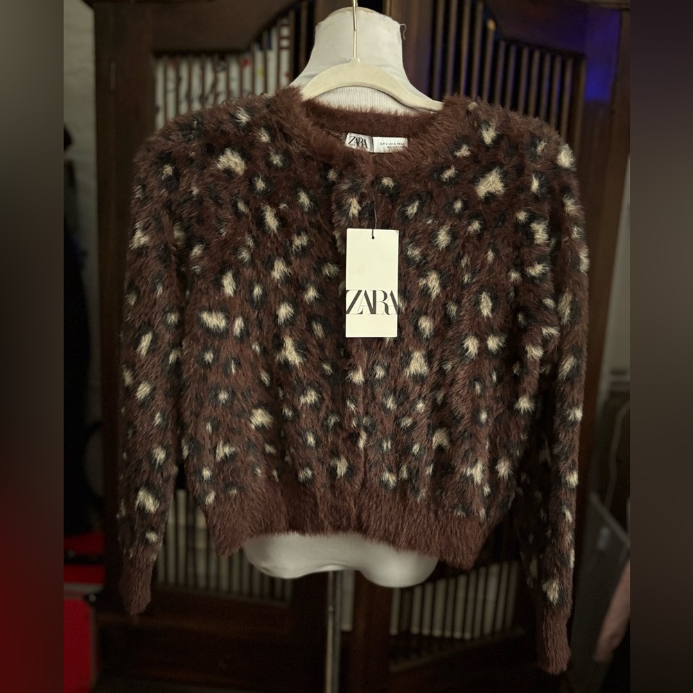 Nwt- Zara FUR EFFECT JACQUARD KNIT CARDIGAN-Small